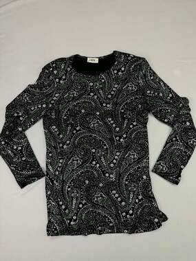 J.B.S. LTD. Women's Black and Silver Metallic Sparkle Paisley Long Sleeve Top